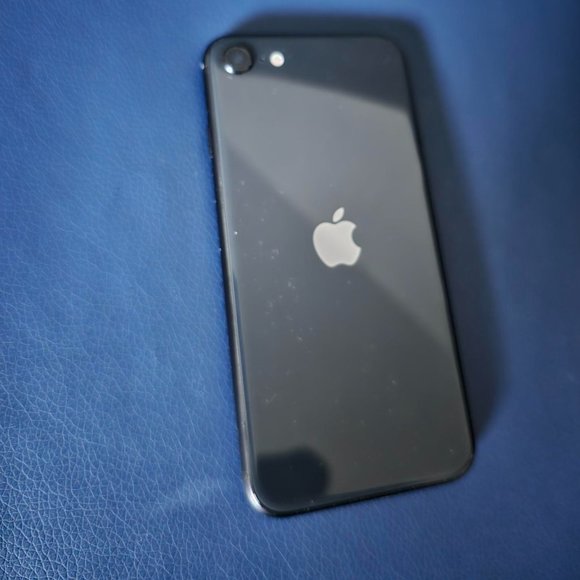 iPhone SE (2020)
